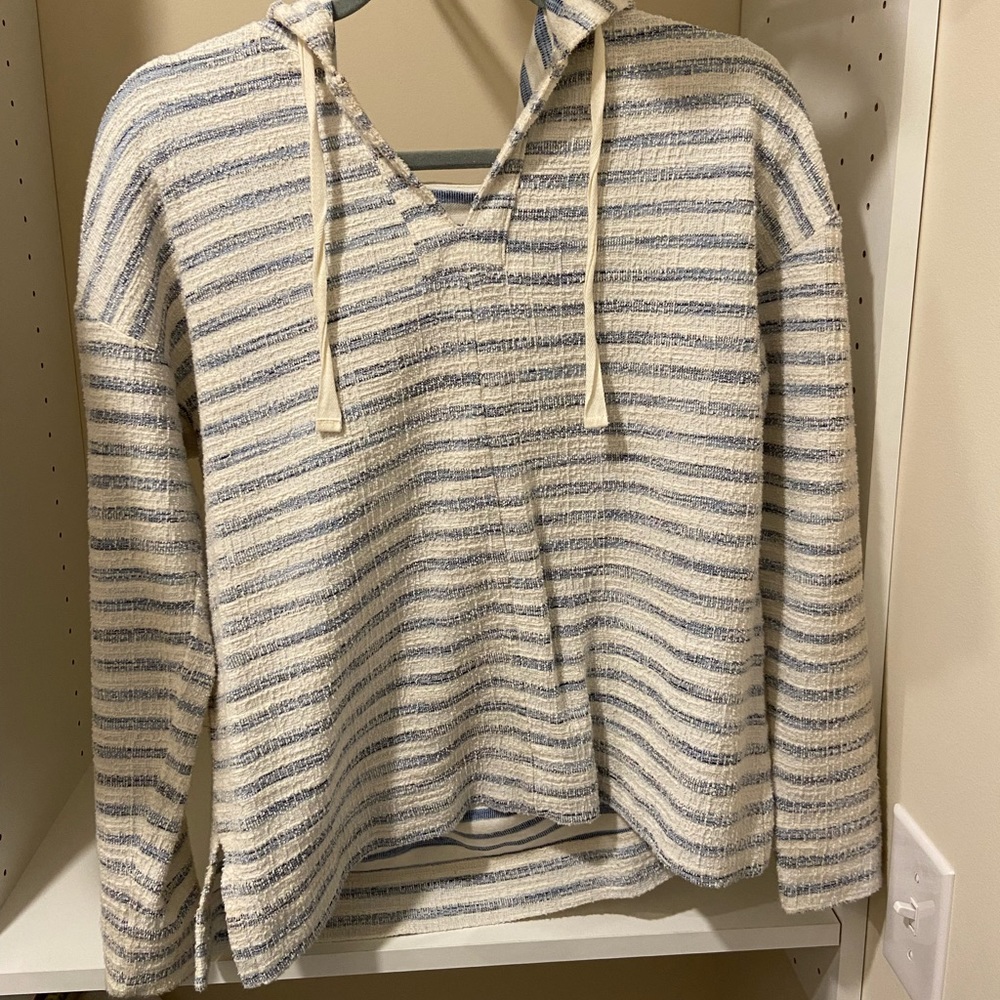 Striped pullover